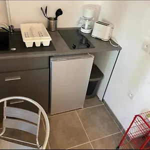 Appartement Au Centre Du Village, Chateauneuf-Grasse